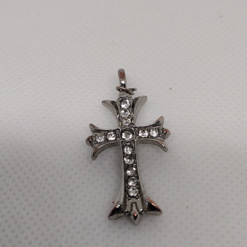 Silver Cross Pendant - Picture 2 of 2